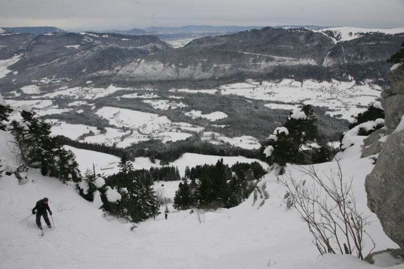 la descente sous les contreforts du Roc des Boeufs