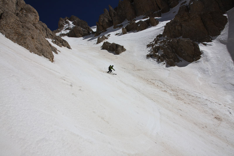 Julien dans la descente du couloir Ouest